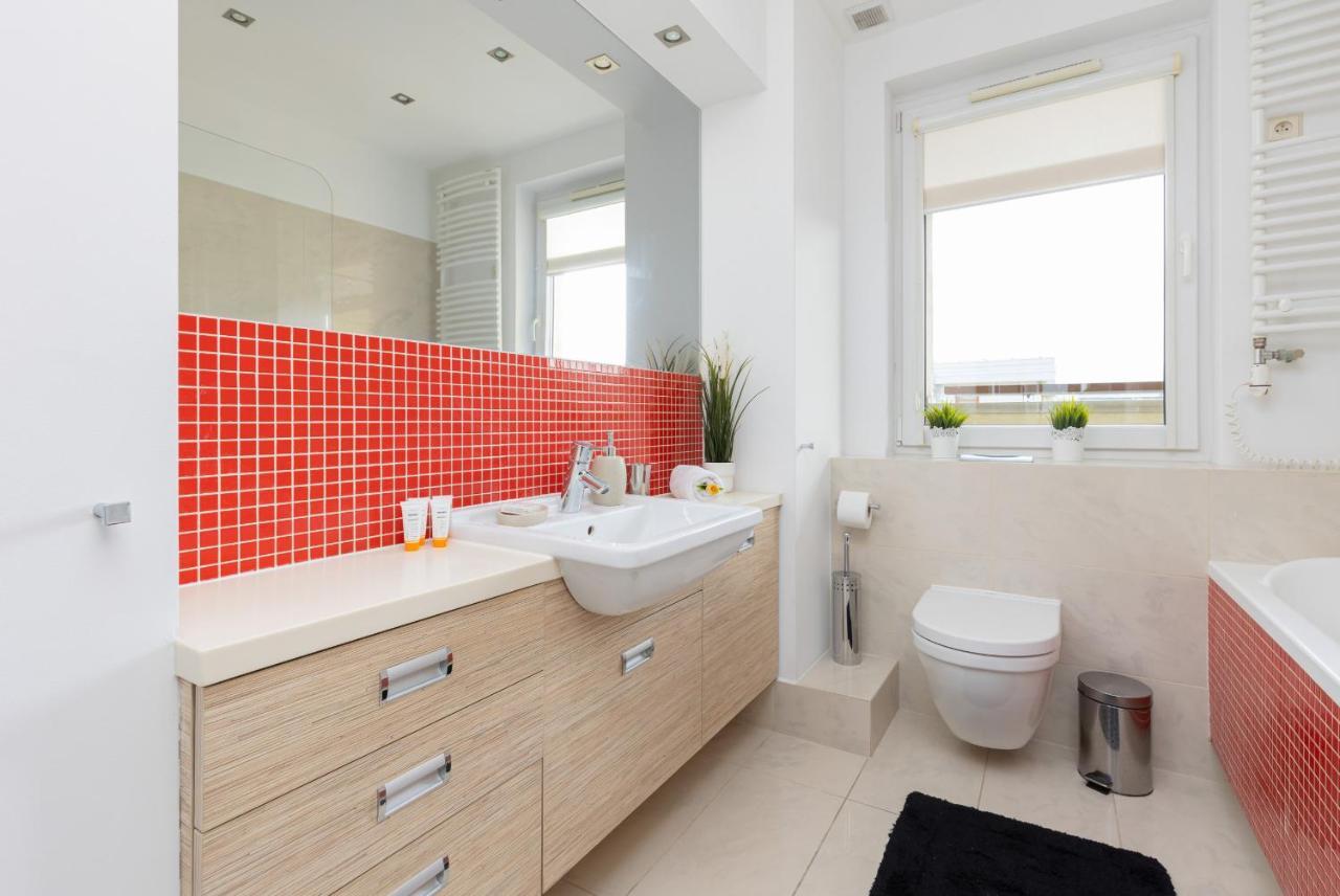 Spacious Palac Jana Iii Wilanow By Renters * Warszawa